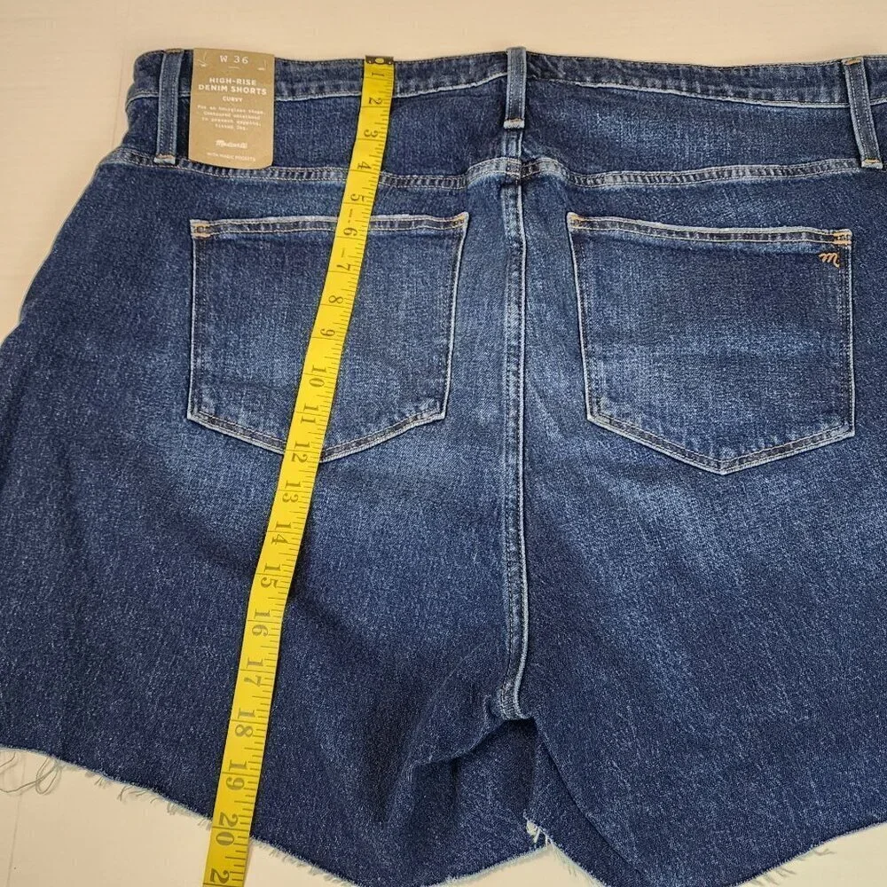 Madewell sz 36 High Rise Denim Shorts Curvy Blue Raw Hems